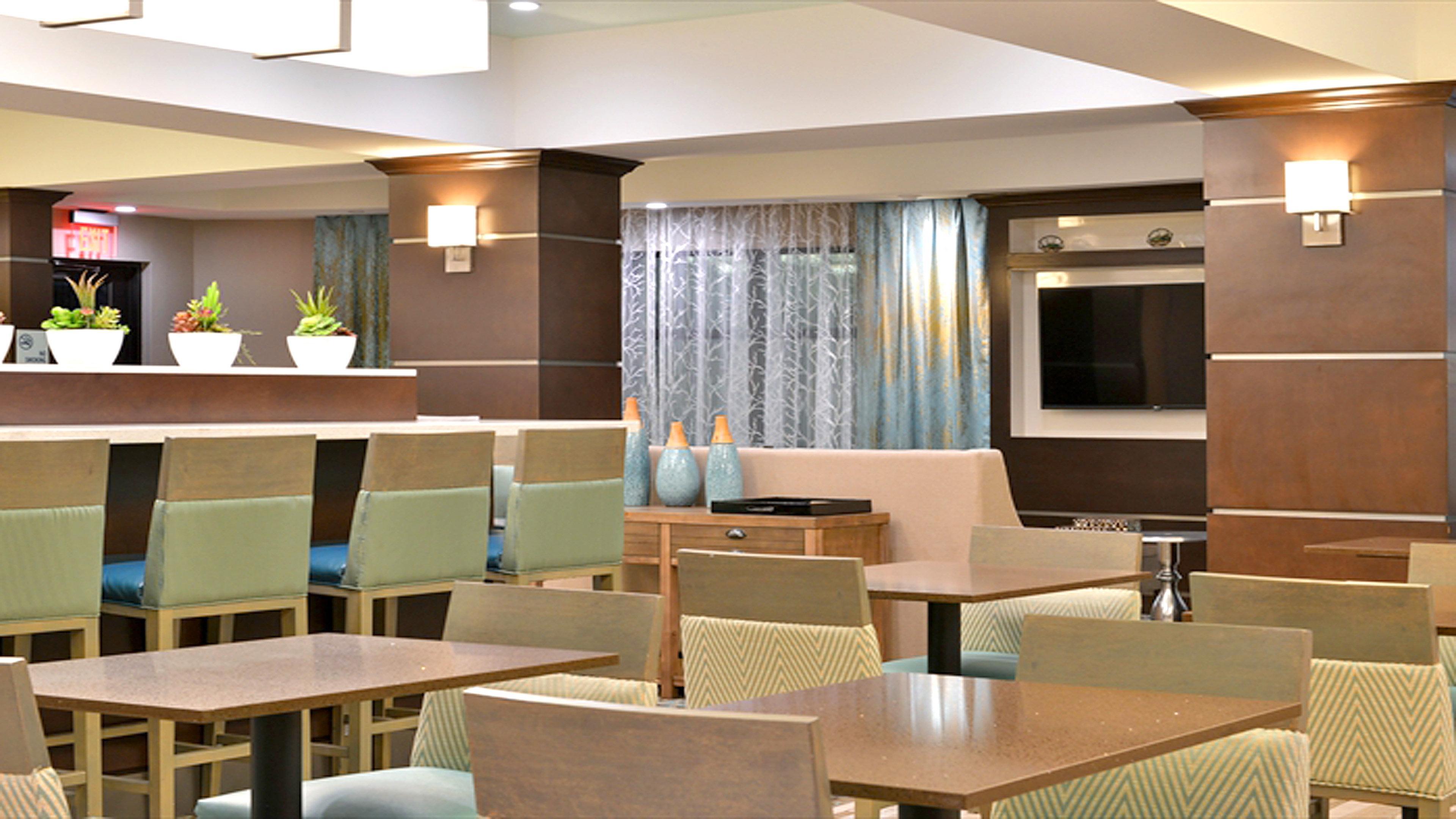 Holiday Inn Express And Suites Schulenburg By Ihg Exterior foto