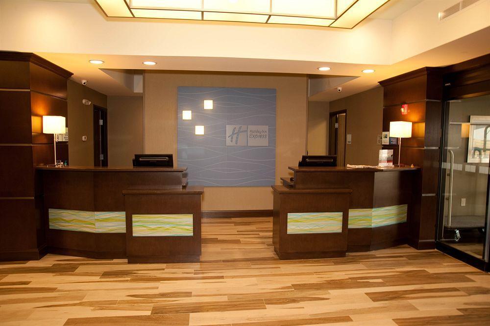 Holiday Inn Express And Suites Schulenburg By Ihg Exterior foto