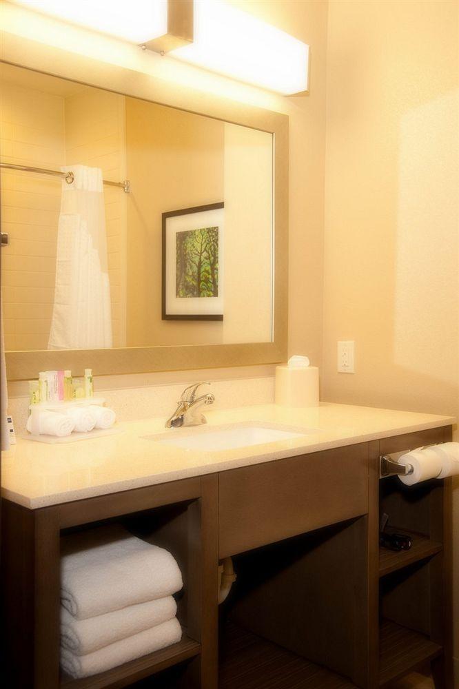 Holiday Inn Express And Suites Schulenburg By Ihg Exterior foto