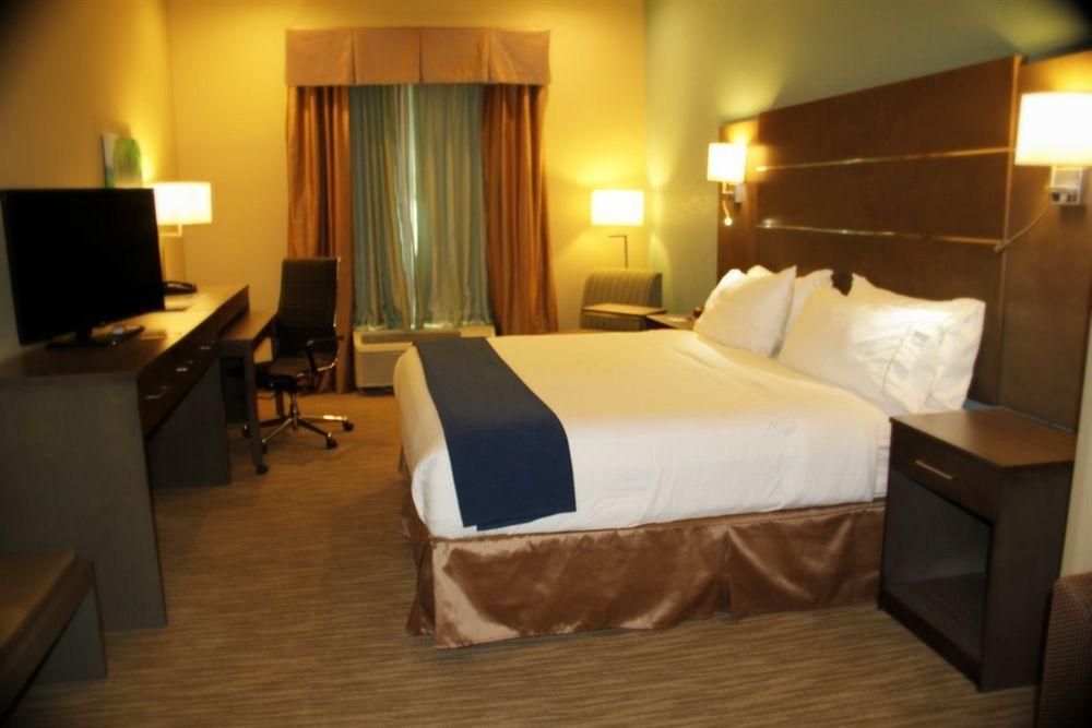 Holiday Inn Express And Suites Schulenburg By Ihg Exterior foto